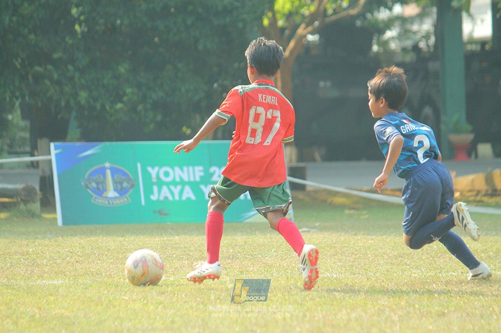 ijlu9 plate 050726 wiradhika soccer vs brazillian ss senayan