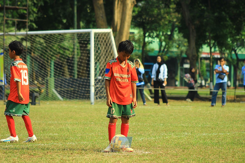 ijlu9 plate 050726 wiradhika soccer vs brazillian ss senayan