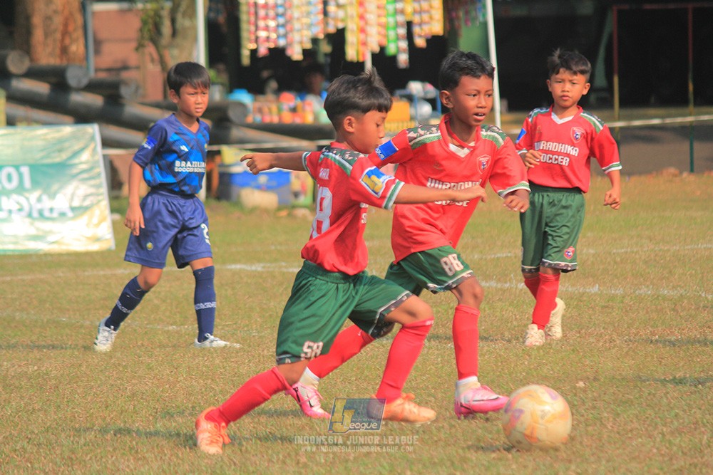 ijlu9 plate 050726 wiradhika soccer vs brazillian ss senayan