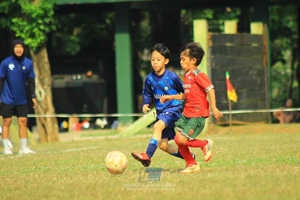 ijlu9 plate 050726 wiradhika soccer vs brazillian ss senayan