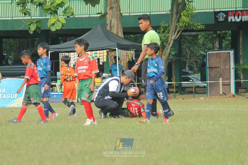 ijlu9 plate 050726 wiradhika soccer vs brazillian ss senayan