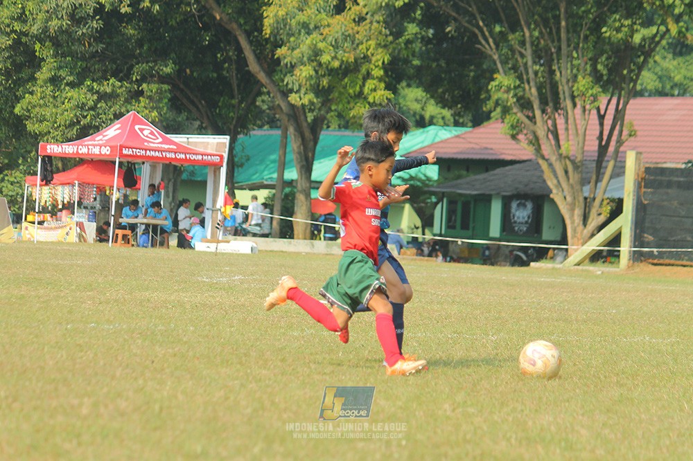 ijlu9 plate 050726 wiradhika soccer vs brazillian ss senayan