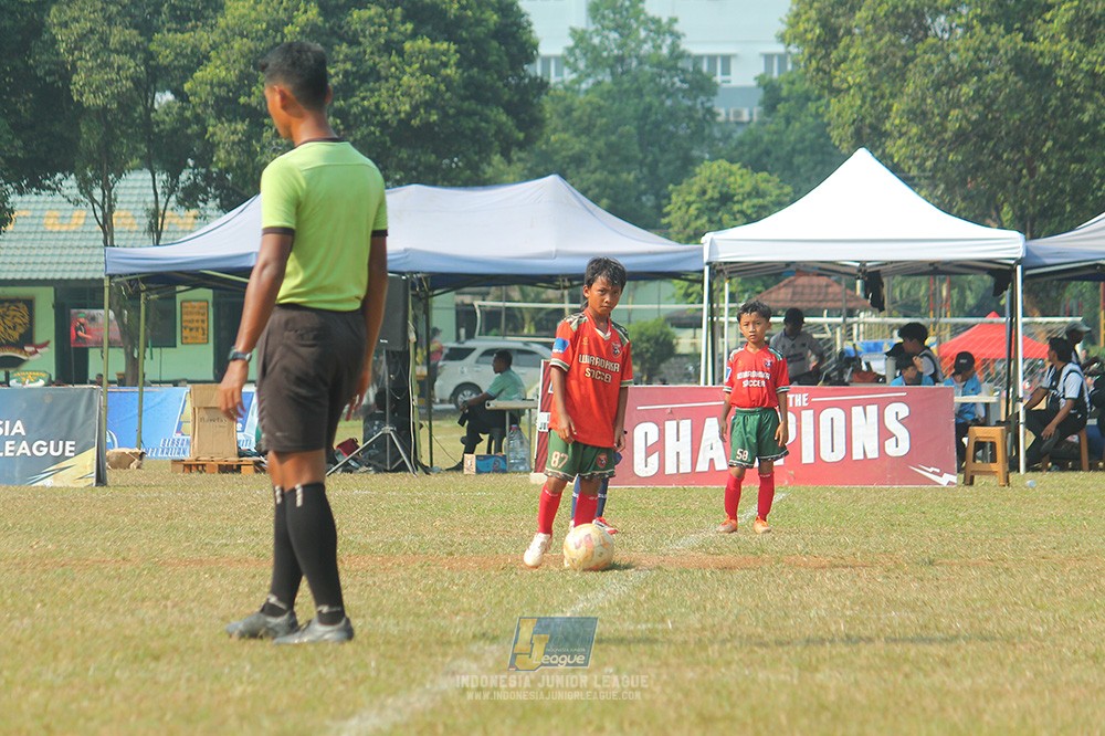 ijlu9 plate 050726 wiradhika soccer vs brazillian ss senayan