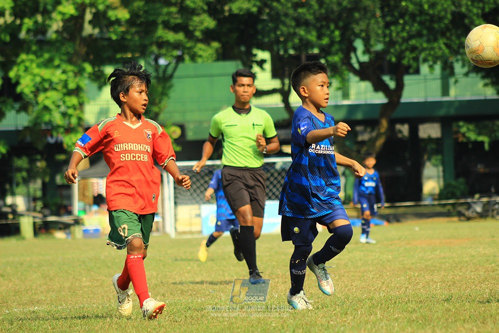 ijlu9 plate 050726 wiradhika soccer vs brazillian ss senayan