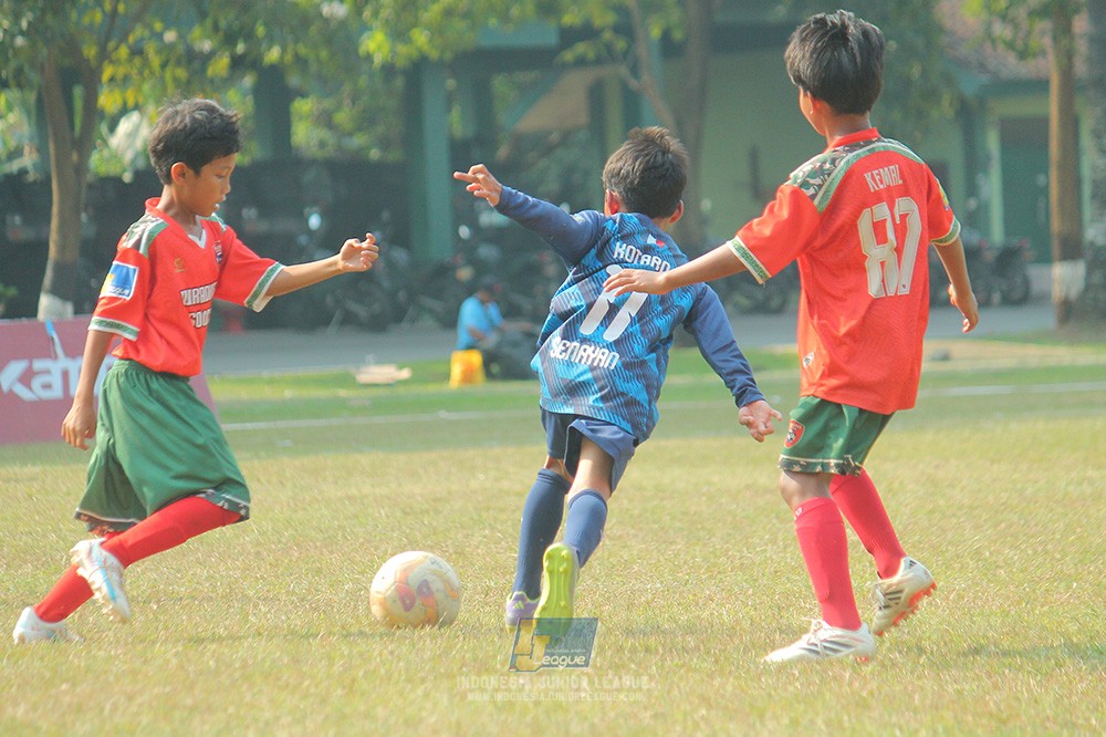 ijlu9 plate 050726 wiradhika soccer vs brazillian ss senayan