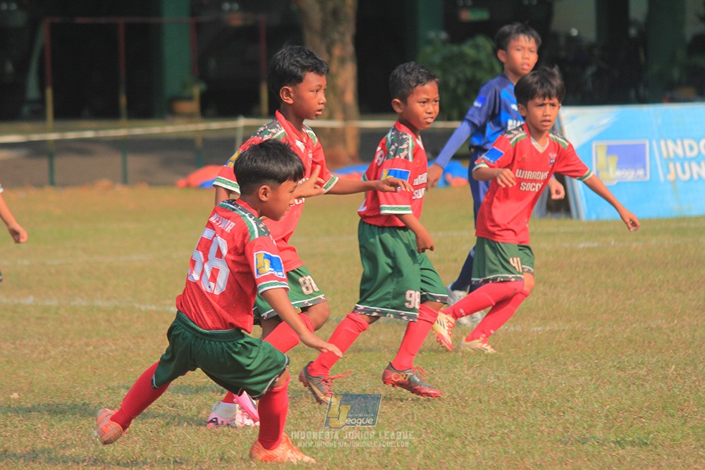 ijlu9 plate 050726 wiradhika soccer vs brazillian ss senayan