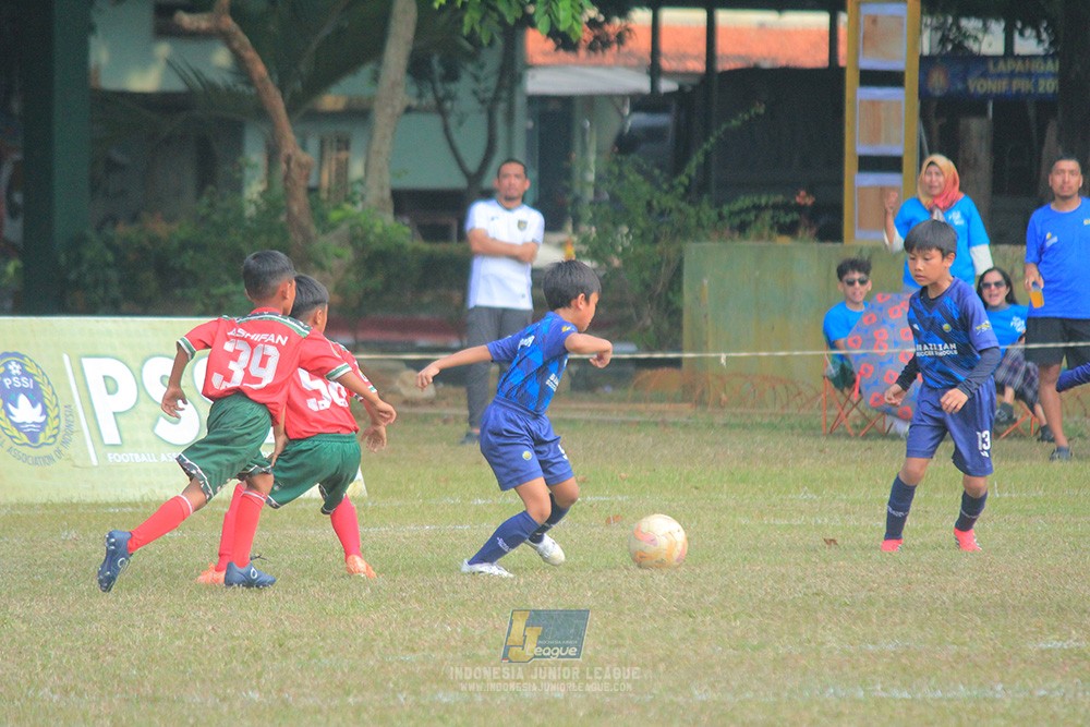 ijlu9 plate 050726 wiradhika soccer vs brazillian ss senayan