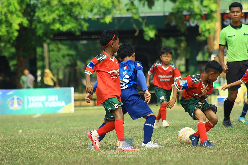 ijlu9 plate 050726 wiradhika soccer vs brazillian ss senayan