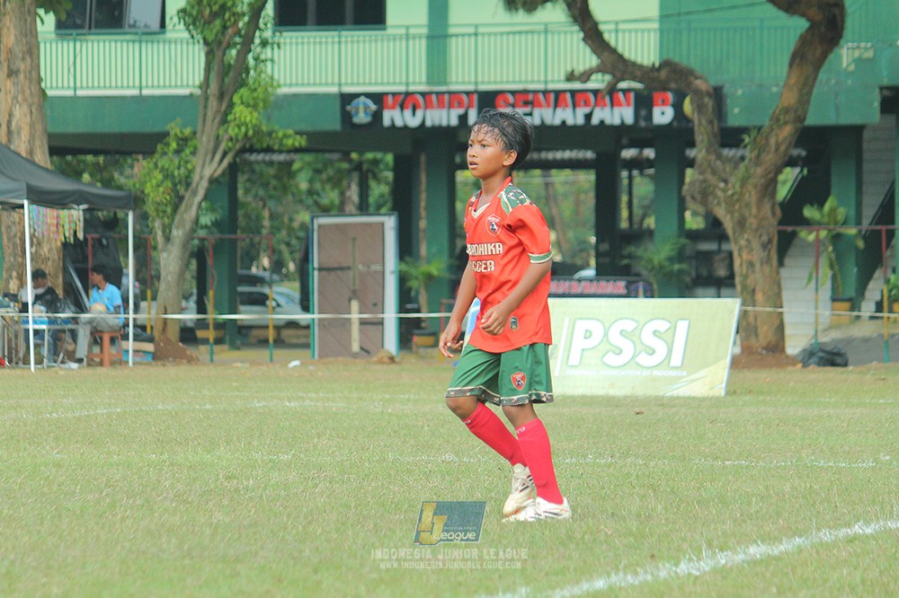 ijlu9 plate 050726 wiradhika soccer vs brazillian ss senayan