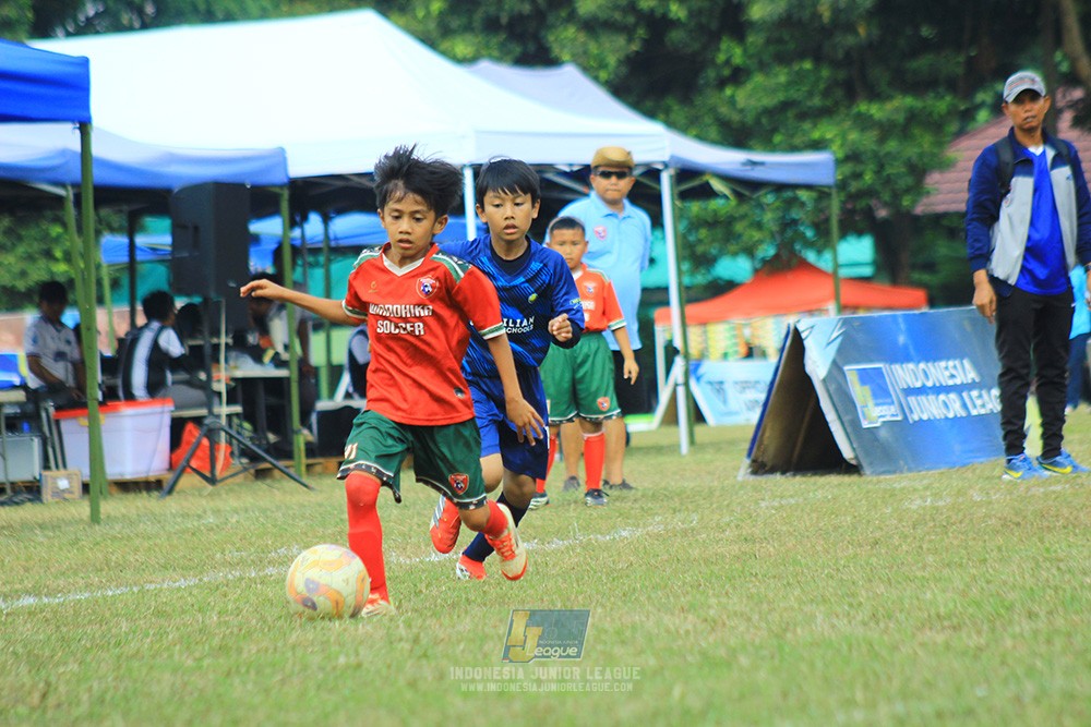 ijlu9 plate 050726 wiradhika soccer vs brazillian ss senayan