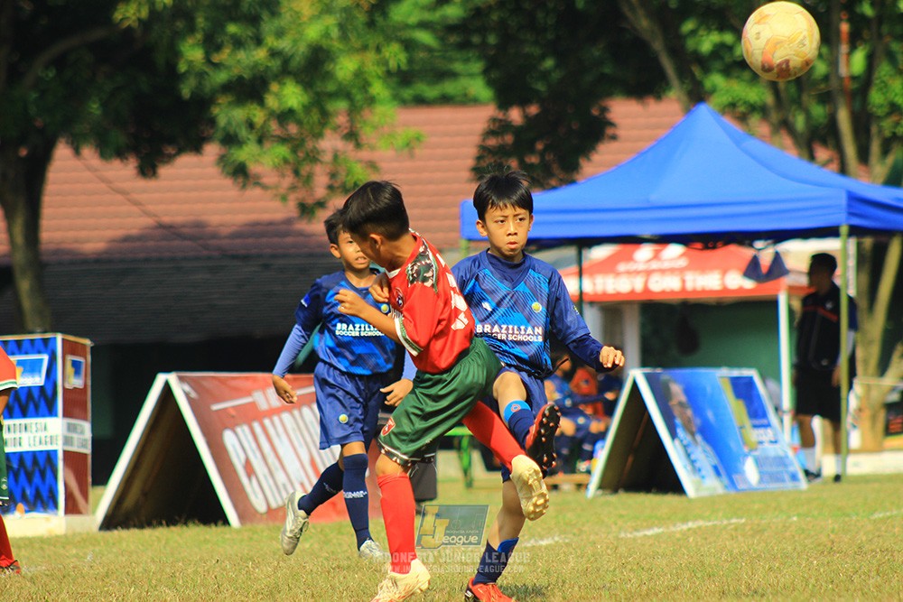 ijlu9 plate 050726 wiradhika soccer vs brazillian ss senayan