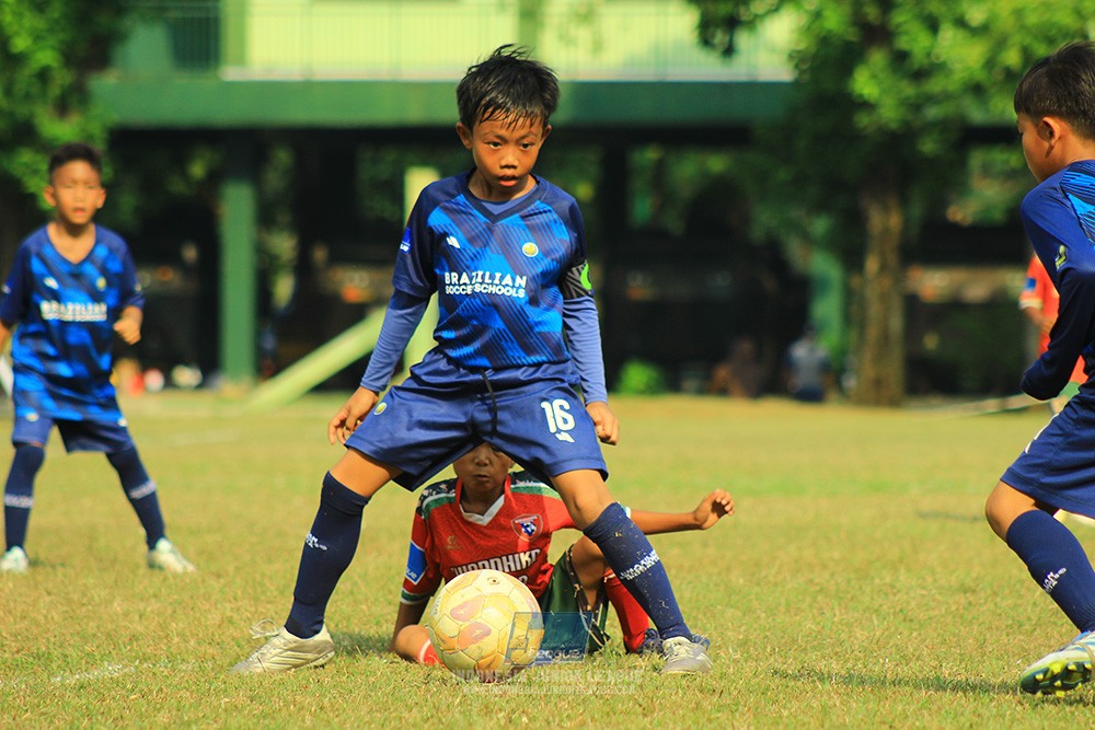 ijlu9 plate 050726 wiradhika soccer vs brazillian ss senayan