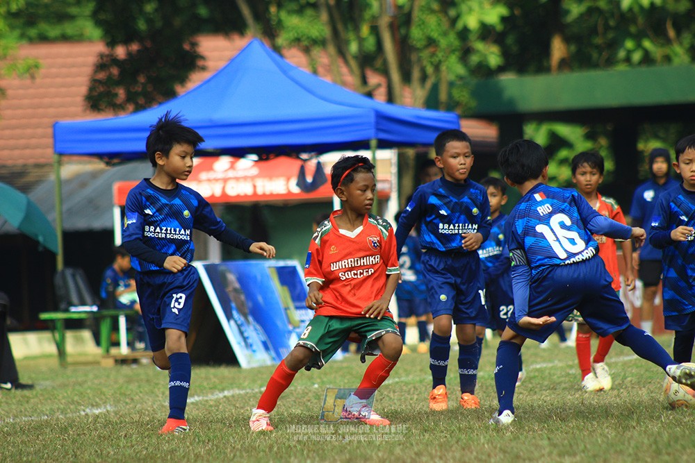 ijlu9 plate 050726 wiradhika soccer vs brazillian ss senayan