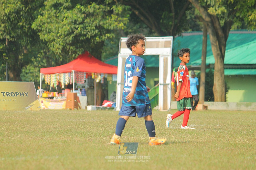 ijlu9 plate 050726 wiradhika soccer vs brazillian ss senayan