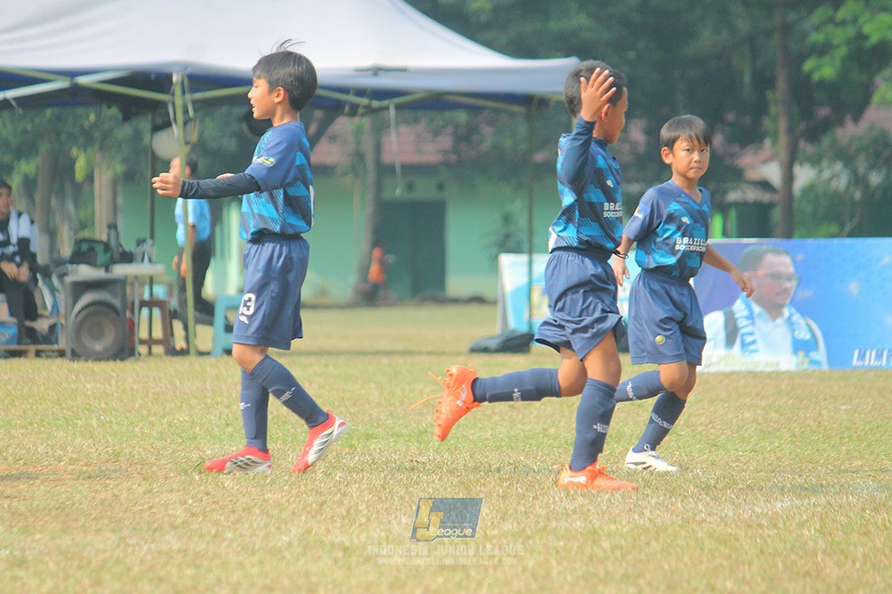 ijlu9 plate 050726 wiradhika soccer vs brazillian ss senayan