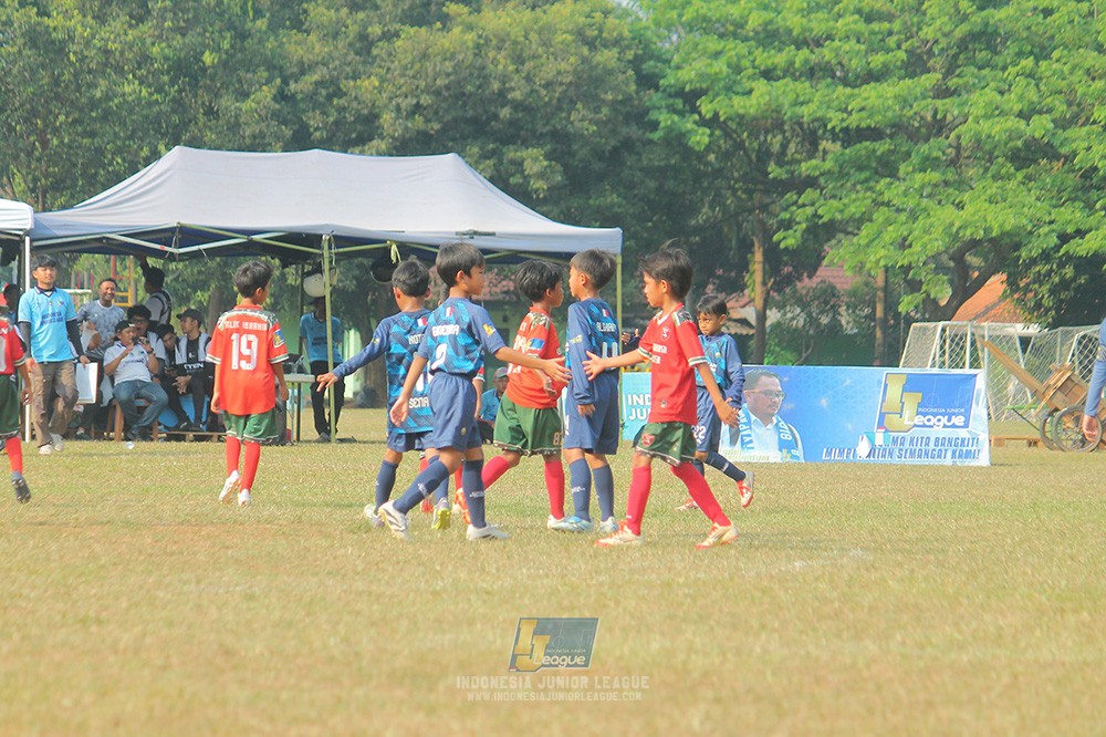 ijlu9 plate 050726 wiradhika soccer vs brazillian ss senayan