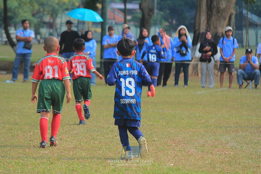 ijlu9 plate 050726 wiradhika soccer vs brazillian ss senayan