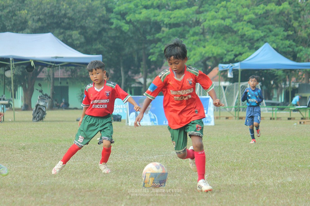 ijlu9 plate 050726 wiradhika soccer vs brazillian ss senayan