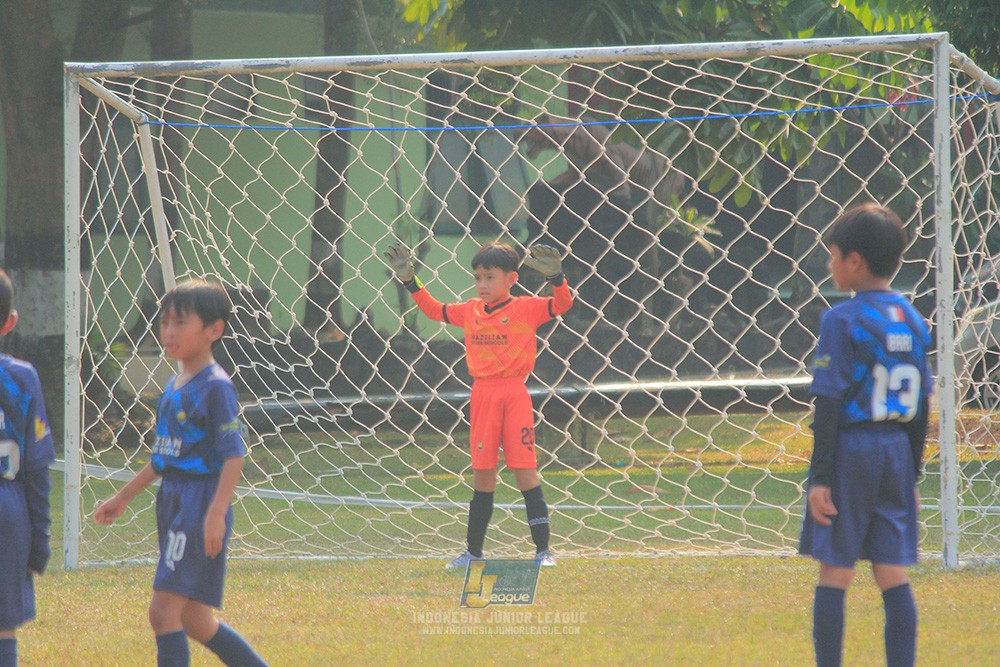 ijlu9 plate 050726 wiradhika soccer vs brazillian ss senayan