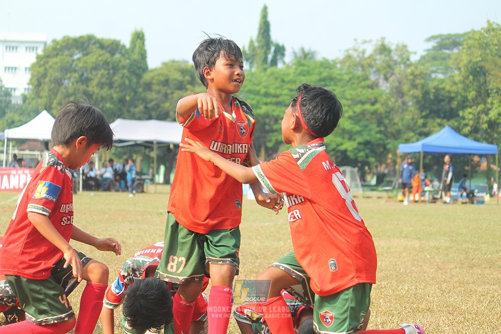 ijlu9 plate 050726 wiradhika soccer vs brazillian ss senayan