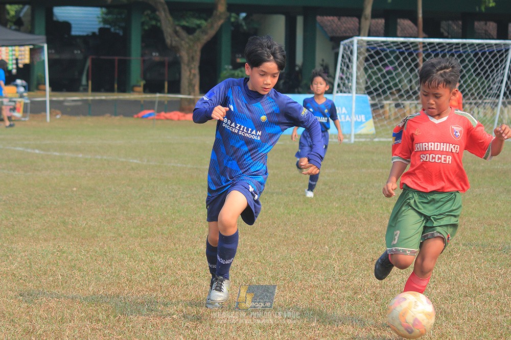 ijlu9 plate 050726 wiradhika soccer vs brazillian ss senayan