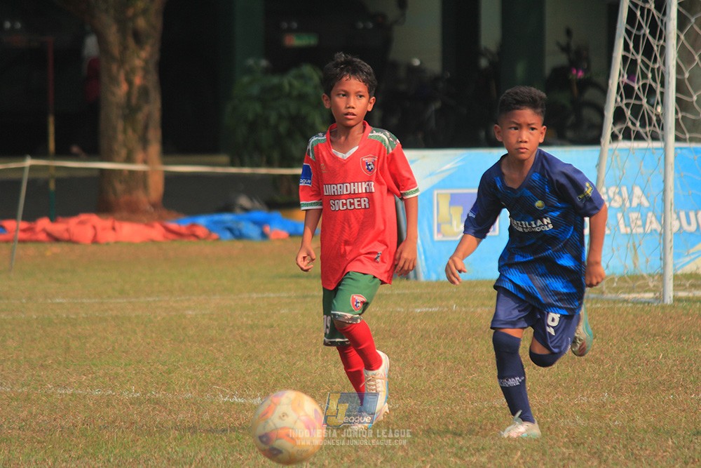 ijlu9 plate 050726 wiradhika soccer vs brazillian ss senayan