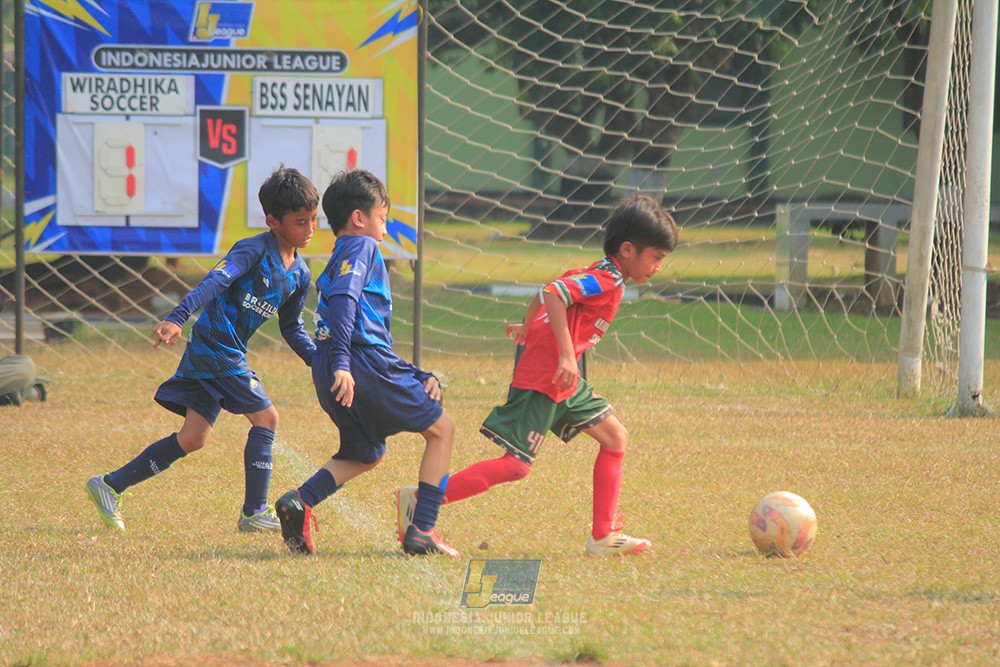 ijlu9 plate 050726 wiradhika soccer vs brazillian ss senayan