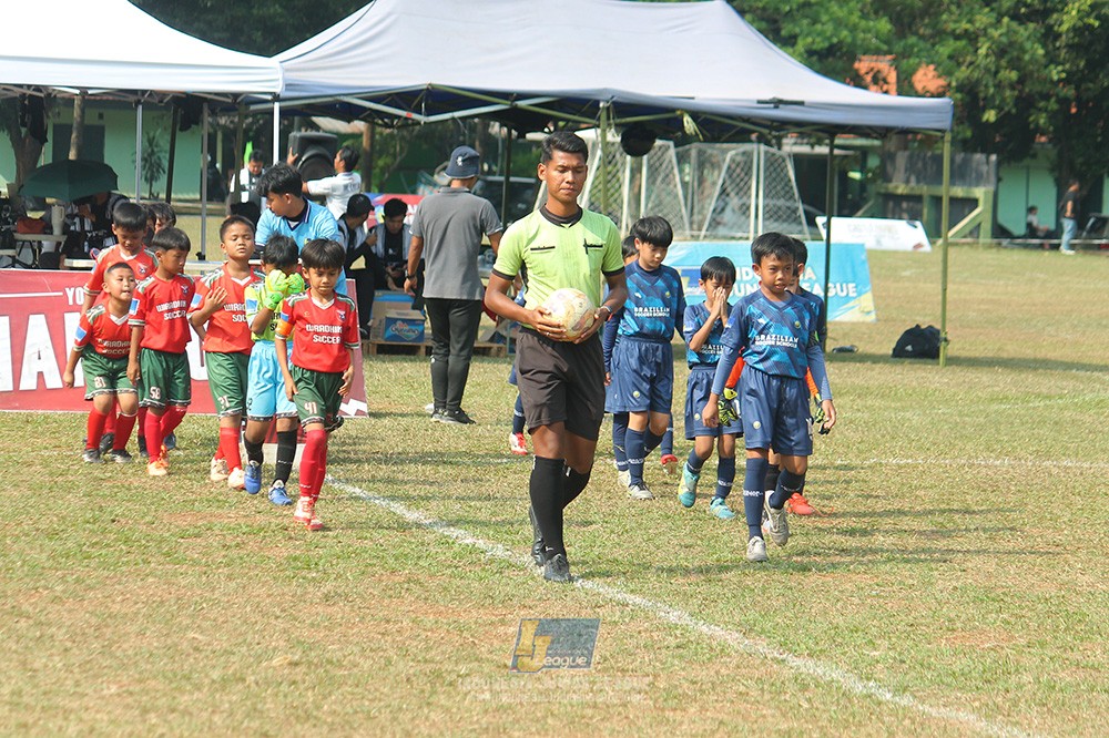 ijlu9 plate 050726 wiradhika soccer vs brazillian ss senayan