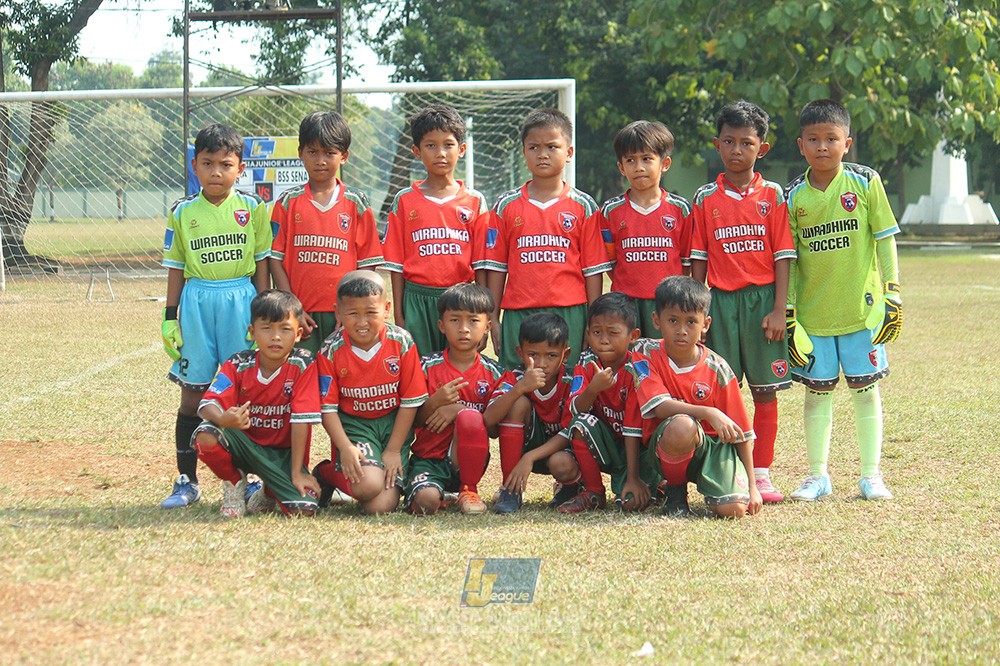 ijlu9 plate 050726 wiradhika soccer vs brazillian ss senayan