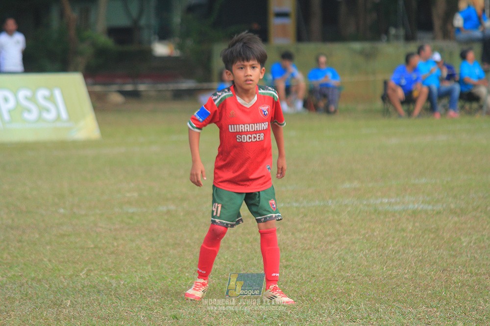 ijlu9 plate 050726 wiradhika soccer vs brazillian ss senayan