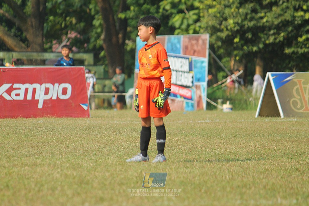 ijlu9 plate 050726 wiradhika soccer vs brazillian ss senayan