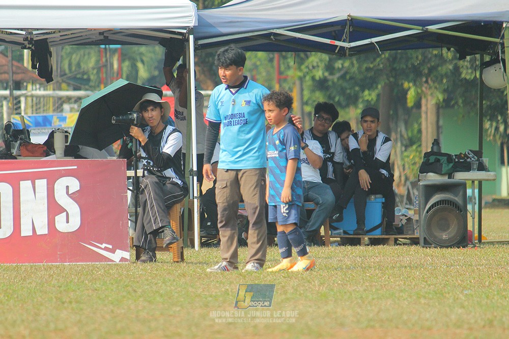 ijlu9 plate 050726 wiradhika soccer vs brazillian ss senayan