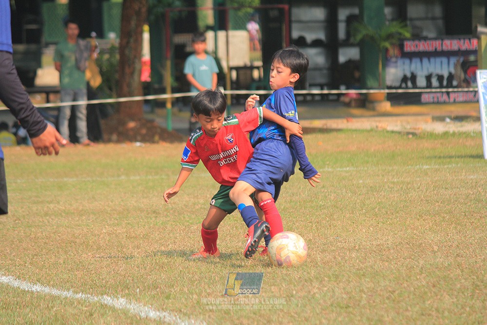 ijlu9 plate 050726 wiradhika soccer vs brazillian ss senayan