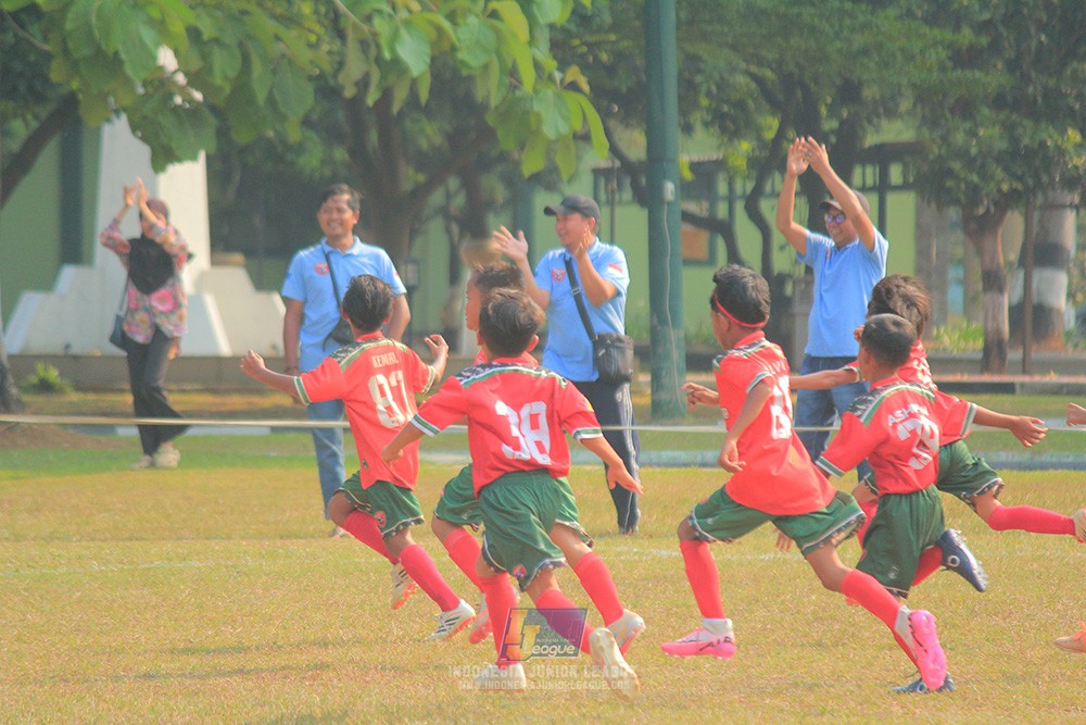 ijlu9 plate 050726 wiradhika soccer vs brazillian ss senayan
