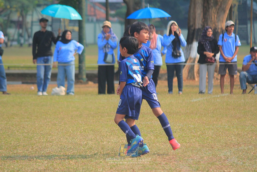 ijlu9 plate 050726 wiradhika soccer vs brazillian ss senayan