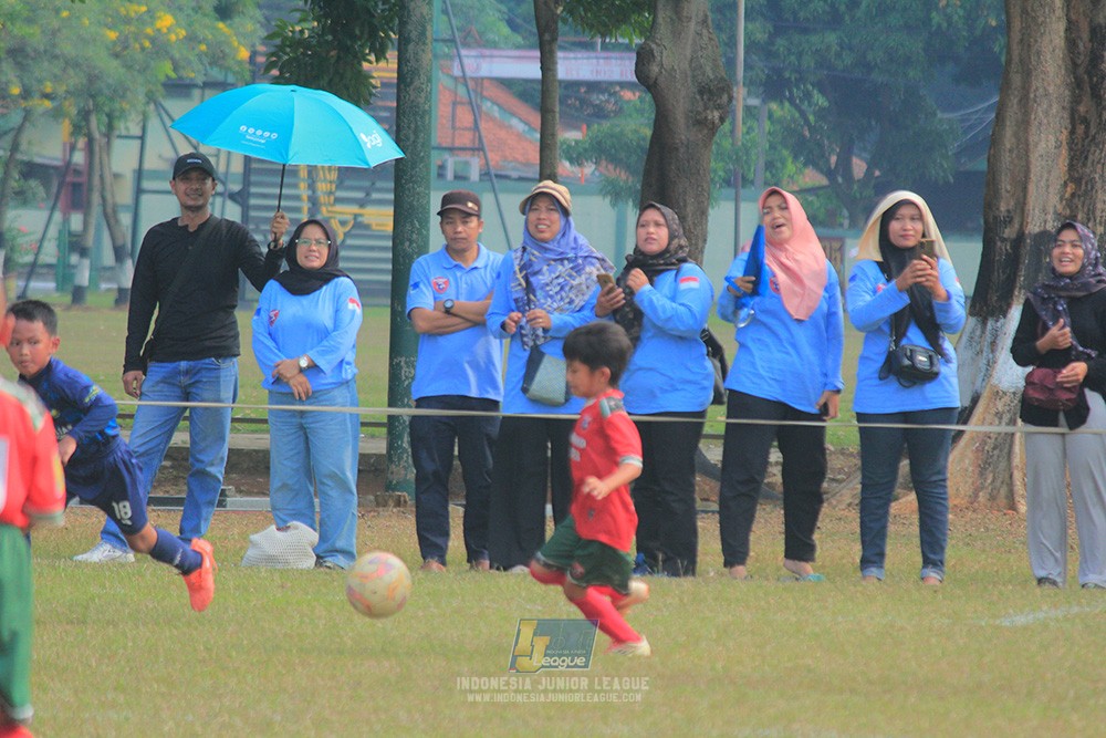 ijlu9 plate 050726 wiradhika soccer vs brazillian ss senayan