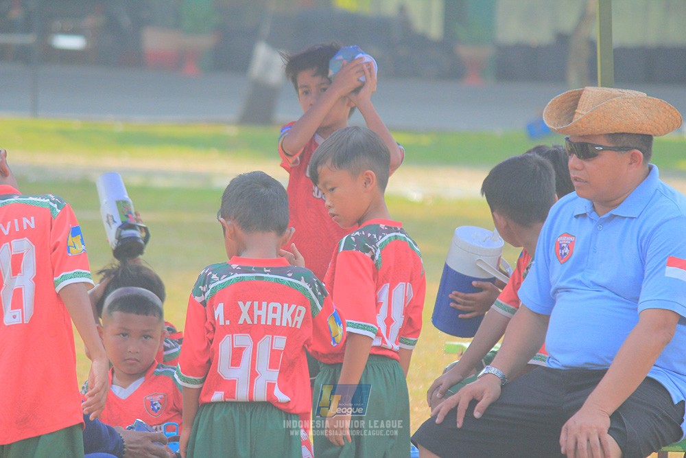 ijlu9 plate 050726 wiradhika soccer vs brazillian ss senayan