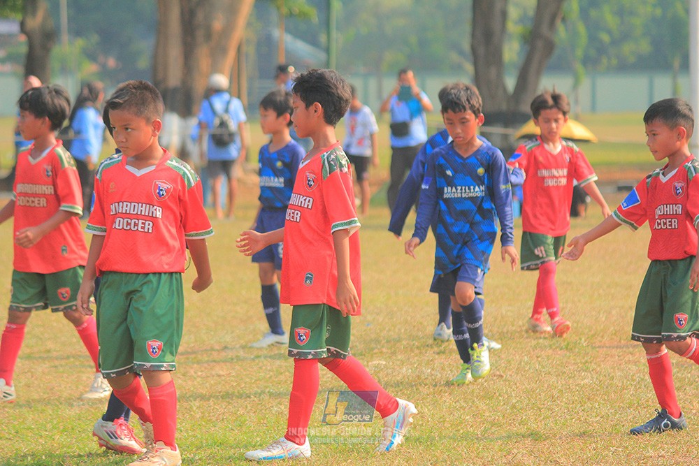 ijlu9 plate 050726 wiradhika soccer vs brazillian ss senayan