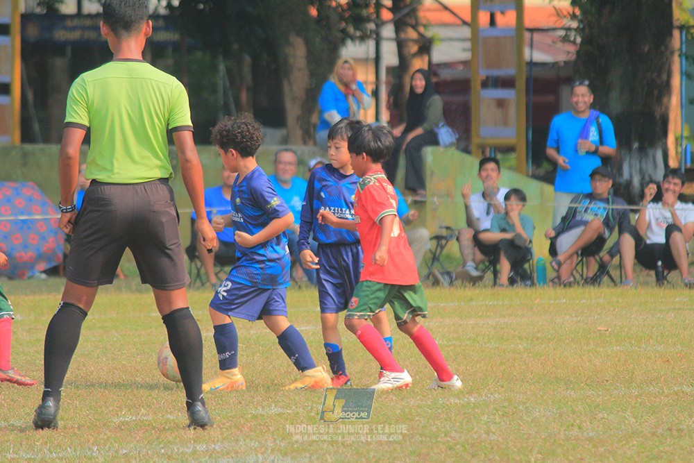 ijlu9 plate 050726 wiradhika soccer vs brazillian ss senayan