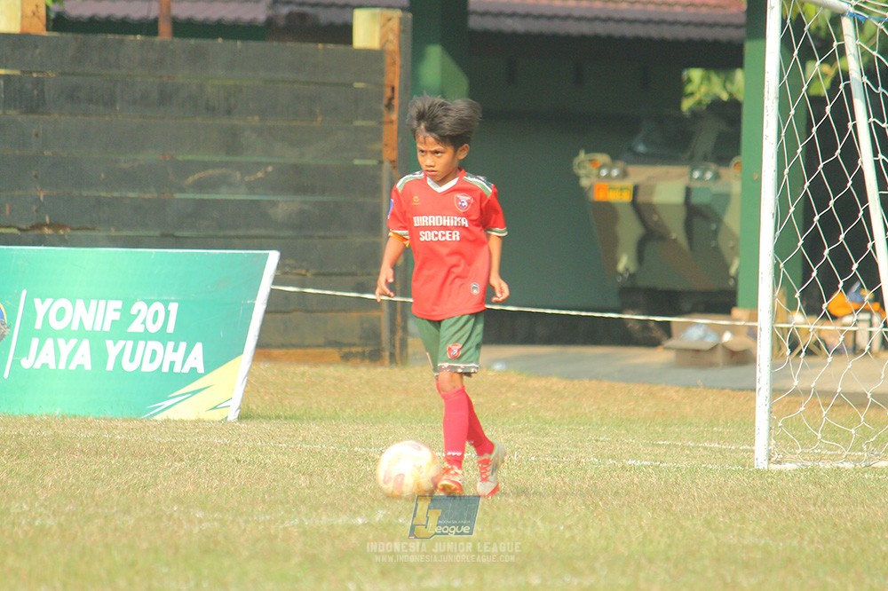 ijlu9 plate 050726 wiradhika soccer vs brazillian ss senayan