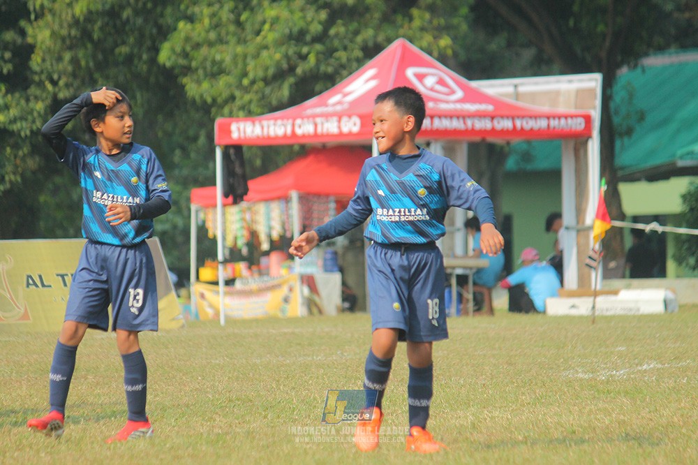 ijlu9 plate 050726 wiradhika soccer vs brazillian ss senayan