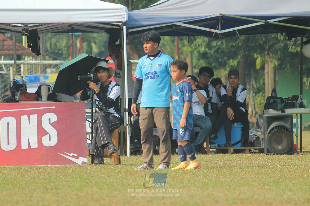 ijlu9 plate 050726 wiradhika soccer vs brazillian ss senayan