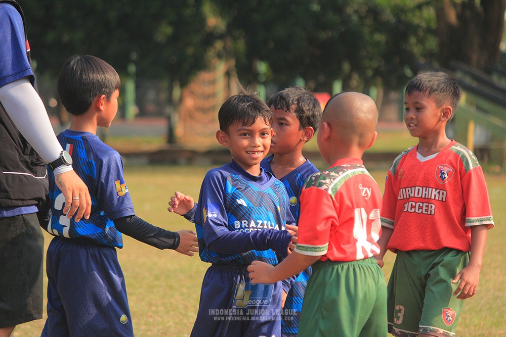 ijlu9 plate 050726 wiradhika soccer vs brazillian ss senayan