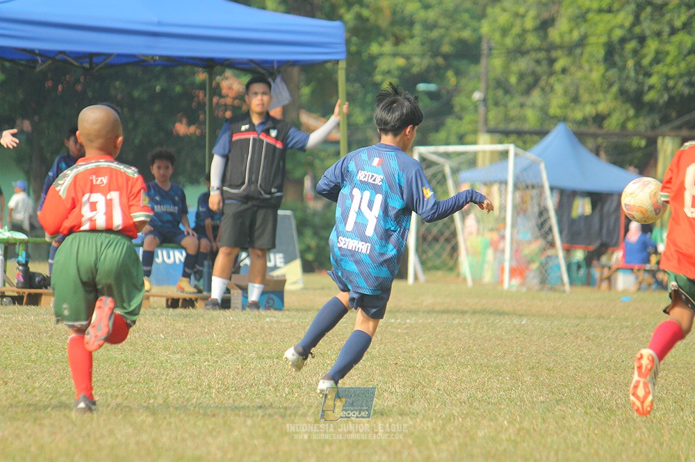 ijlu9 plate 050726 wiradhika soccer vs brazillian ss senayan