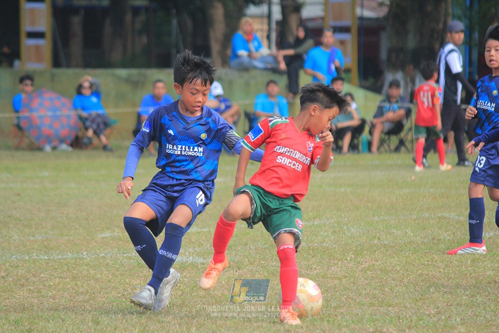 ijlu9 plate 050726 wiradhika soccer vs brazillian ss senayan