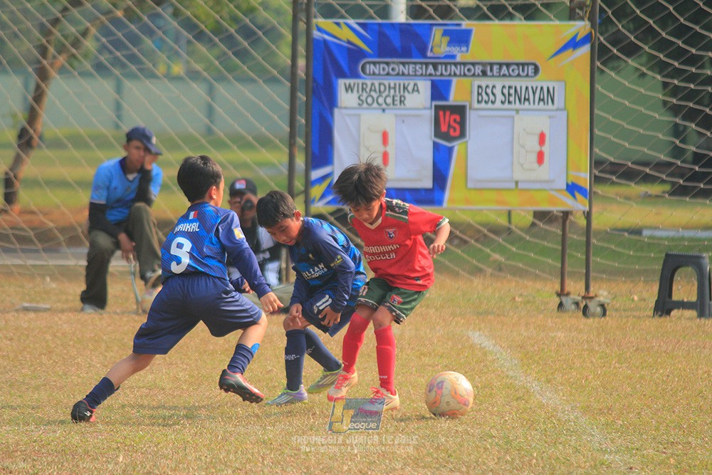 ijlu9 plate 050726 wiradhika soccer vs brazillian ss senayan
