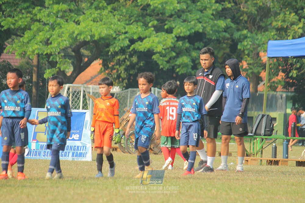 ijlu9 plate 050726 wiradhika soccer vs brazillian ss senayan
