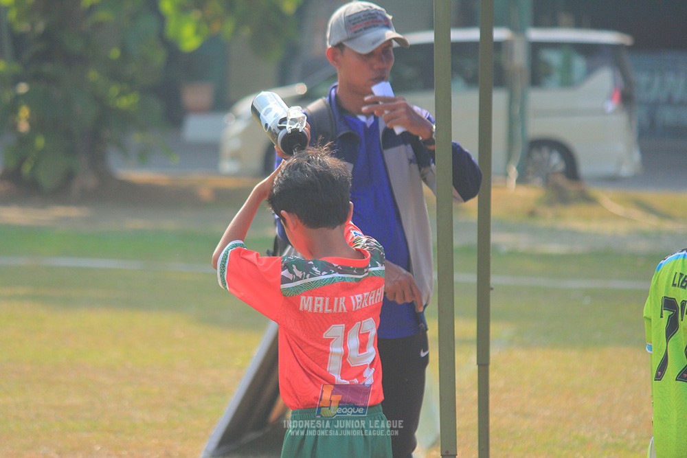 ijlu9 plate 050726 wiradhika soccer vs brazillian ss senayan