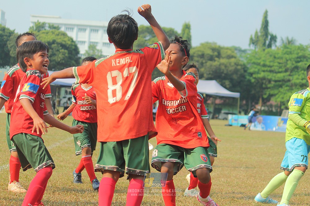 ijlu9 plate 050726 wiradhika soccer vs brazillian ss senayan