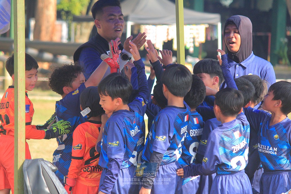 ijlu9 plate 050726 wiradhika soccer vs brazillian ss senayan
